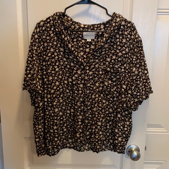 American Eagle Outfitters Tops - American eagle button up, crop top.